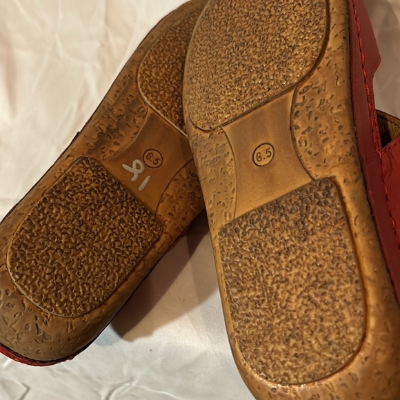 Comfort Wave Sloane Red Leather Mary Jane Sandals with Straps and Buckles W 6.5 - Picture 8 of 8